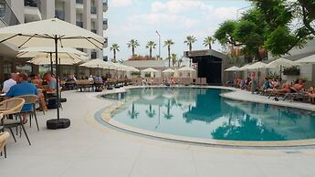 Kleopatra Dreams Beach Hotel