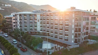 Kleopatra Dreams Beach Hotel