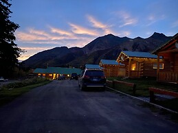 Sheep Mountain Lodge