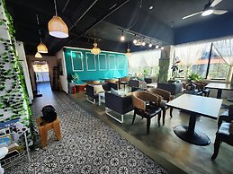 Gunsan La Siesta Hotel