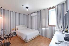 Gunsan La Siesta Hotel