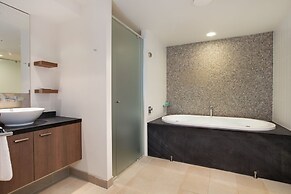 Private Penthouse 407