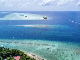 Shallow Lagoon Rasdhoo