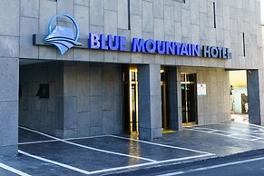 Blue Mountain Hotel