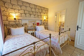 Kupina Otel