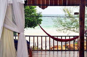 White Beach Bungalows