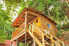 White Beach Bungalows