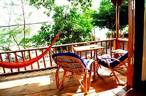 White Beach Bungalows