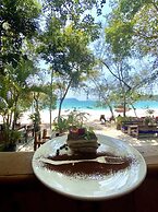 White Beach Bungalows