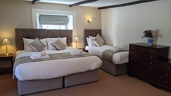 McKays Hotel Bar & Restaurant