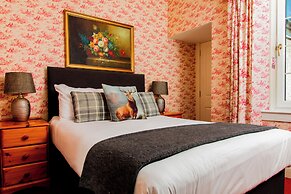 McKays Hotel Bar & Restaurant