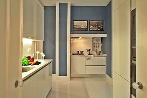 Baixa Apartments by linc