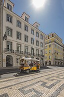 Baixa Apartments by linc