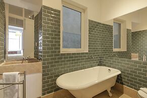 Baixa Apartments by linc