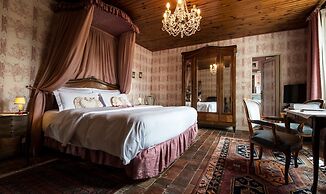 Château de l Abbaye de Moreilles