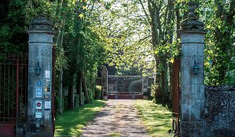 Château de l Abbaye de Moreilles
