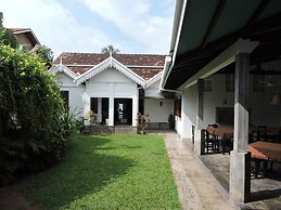 Turtles Rest and Curry Bowl