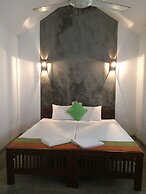 Turtles Rest and Curry Bowl