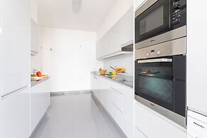 Santa Catarina Superior Apartments by linc