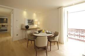 Castelo Apartments by linc