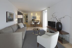 Castelo Apartments by linc