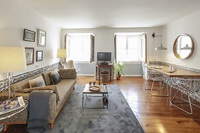 Castelo Apartments by linc