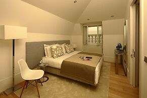 Castelo Apartments by linc