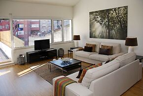 Castelo Apartments by linc