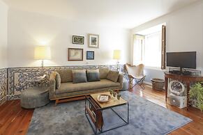 Castelo Apartments by linc