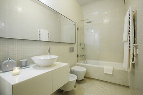 Bairro Alto Apartments by linc
