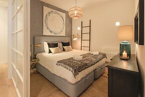 Bairro Alto Apartments by linc