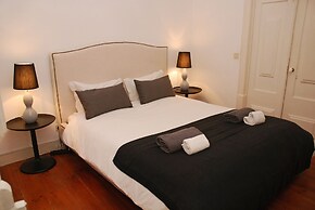 Bairro Alto Apartments by linc