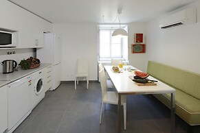 Bairro Alto Apartments by linc