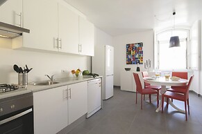 Bairro Alto Apartments by linc