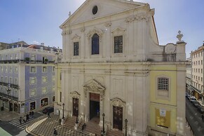 Bairro Alto Apartments by linc