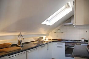 Bairro Alto Apartments by linc