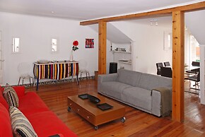 Bairro Alto Apartments by linc
