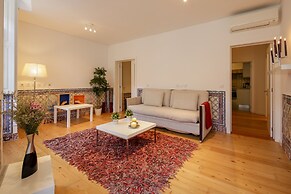 Bairro Alto Apartments by linc