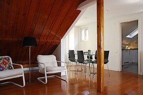 Bairro Alto Apartments by linc