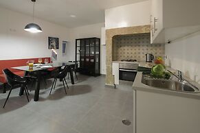 Bairro Alto Apartments by linc