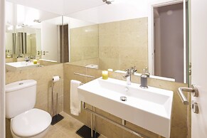 Bairro Alto Apartments by linc