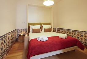 Bairro Alto Apartments by linc