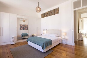 Bairro Alto Apartments by linc