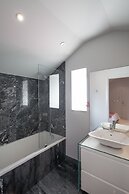 Bairro Alto Apartments by linc