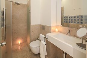 Bairro Alto Apartments by linc