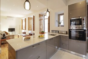 Bairro Alto Apartments by linc
