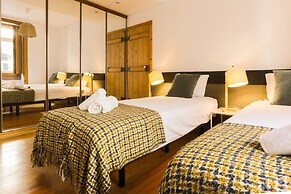 Bairro Alto Apartments by linc