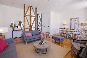 Bairro Alto Apartments by linc