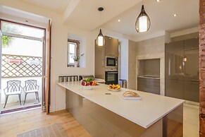 Bairro Alto Apartments by linc