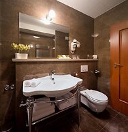 Priska Heritage Rooms